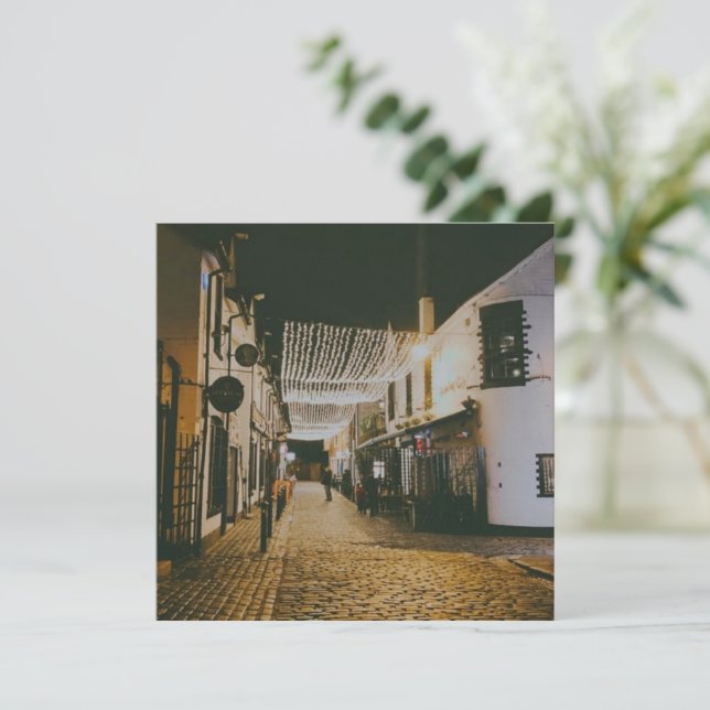 Ashton Lane, Glasgow, Escócia (Em pé/Frente)