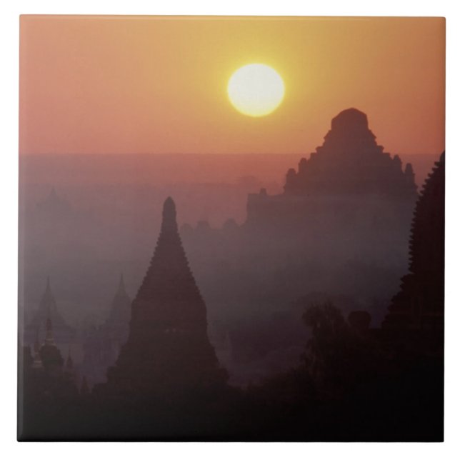 Ásia, Birmânia, (Mianmar), Pagan (Bagan) O templo (Frente)