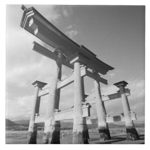 Ásia, Japão, Miyajima. O Portão Torri.