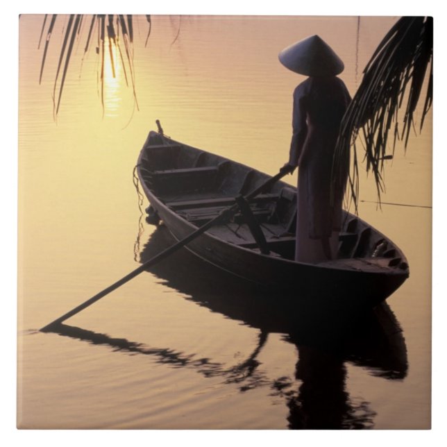 Ásia, Vietname, Delta De Mekong, Can Tho. Noite (Frente)