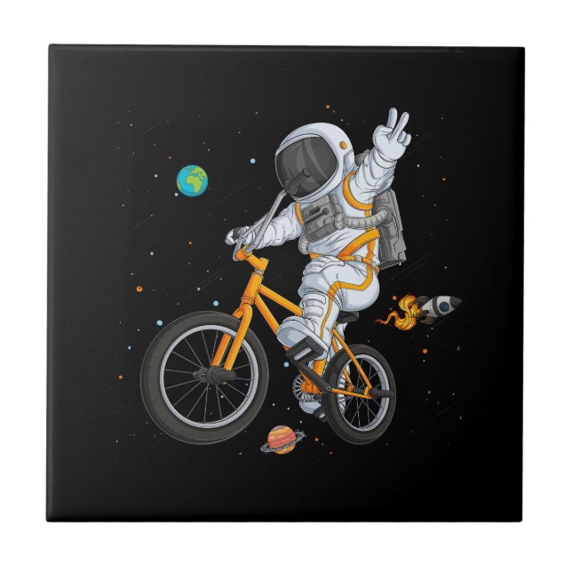 astronauta em espaçesuit pedalando bicicleta bmx n (Frente)