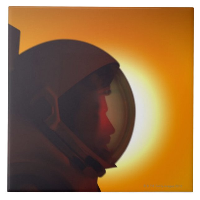 Astronauta protegido com capacete contra o Sun (Frente)