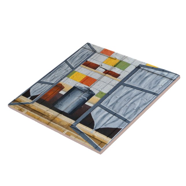 Através de uma janela francesa. (Lateral)