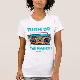 Aumente a camiseta do anos 80 de rádio retrô