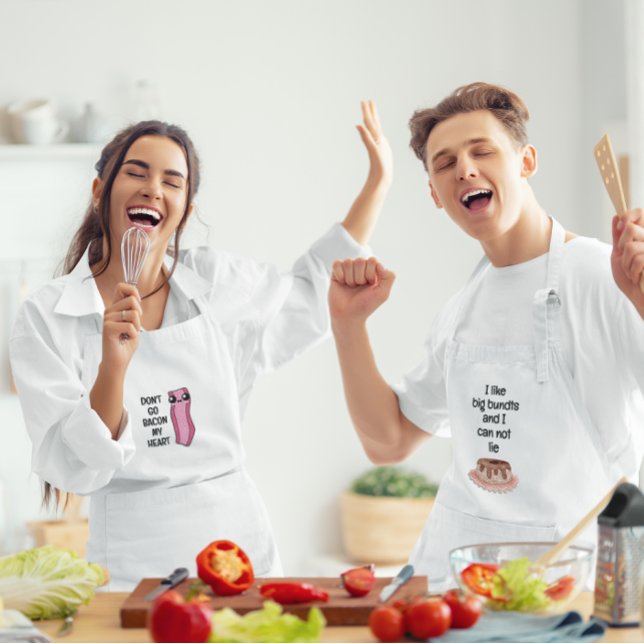 Avental Gosto De Grandes Pacotes Apron (This funny, "I like big bundts and I can not lie" apron would make a great Valentine's Day gift! )