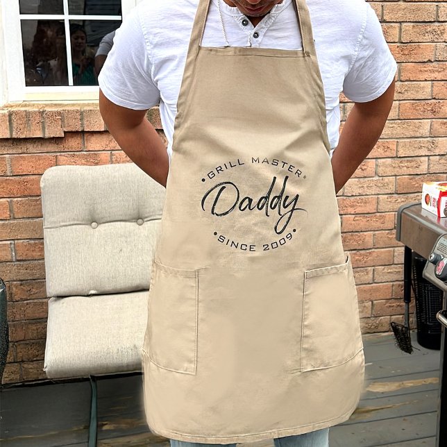 Avental Longo Personalizado Ano Personalizado do Pai Mestre Gril (Actual product ordered of Grill Master Daddy Apron, personalized with year for Father's Day gift..)