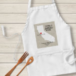 Avental Mapa Personalizado da Home Sweet do Amor do Estado<br><div class="desc">Mostre seu amor pela Califórnia e a cidade natal com este avental personalizado divertido. Um design de chic rústico apresenta uma silhueta de mapa do estado da CA, tipografia "Home Sweet Home", um coração vermelho mostrando onde você mora, tudo colocado contra uma burlap/linen faux fundo. Personalize o texto com seus...</div>