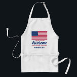 Avental Patriótico Anônimo de Grill Master, Bandeira Ameri<br><div class="desc">É assim que se parece um mestre de grelhas Incrível! Mostre seu orgulho americano ou dê um presente especial com este avental da bandeira americana em um moderno design vermelho e azul. Este estado unido do churrasco da bandeira americana com estrelas e listras em branco e azul vermelho é perfeito...</div>