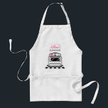 Avental personalizado do fogão cozinha cor-de-rosa<br><div class="desc">Um avental que caracteriza uma ilustração de um fogão branco retro com um pote cor-de-rosa que senta-se na parte superior.  O fogão está em um assoalho preto e branco.  Personalize o texto na parte superior.</div>