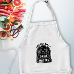 Avental Presente de Dia de os pais de Chef Russo Moderno<br><div class="desc">Elevem seu jogo de grilagem com nosso moderno chefe de Grillmaster, Chef Apron! Este avental na moda, com um logotipo único da Grillmaster com ferramentas de ressonância e ilustrações de fogo em preto elegante, é o melhor presente para o entusiasta do CHURRASCO em sua vida! Personalize-o com um nome para...</div>