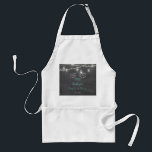 Avental Românico Vintage String Luzes Chalkboard I DO CHUR<br><div class="desc">Design único com a tipografia "I DO, ME TAO" dentro de dois corações, luzes de cordas de pedras de pedras, sobre um fundo de fotos no quadro do quadro. Use a ferramenta Personalizar para adicionar suas informações. Visite, por favor, a minha coleção de CHURRASCOS de TODOS OS EVENTOS no País...</div>