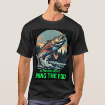Aventura espera. Traga a camiseta da vara