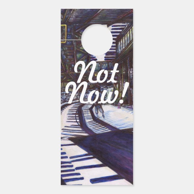 Aviso De Porta Dusting the Piano (Frente)