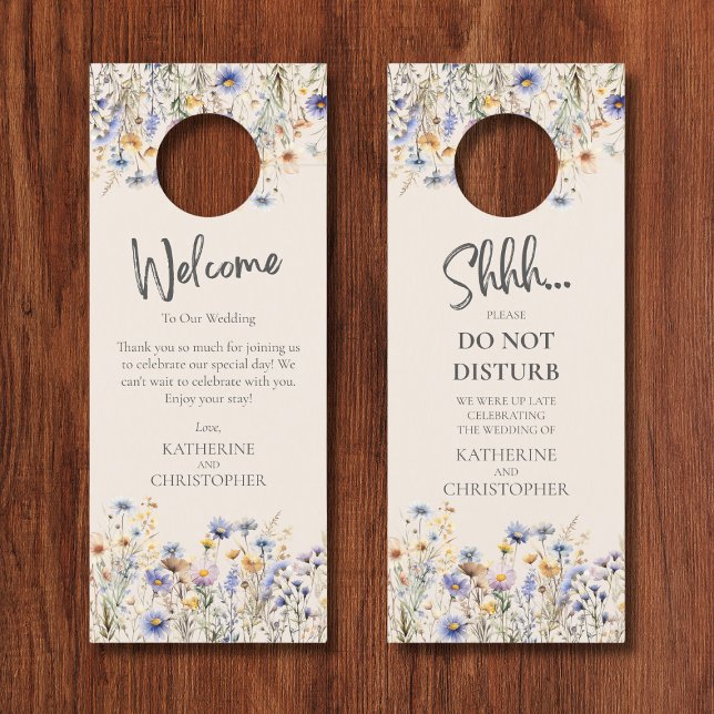 Aviso De Porta Dusty Blue Wildflower Shhh Não Incomodar Casamento (BOHO Blue Wildflower Wedding Shhh Door Hanger, with Welcome Message, Couple Names.)