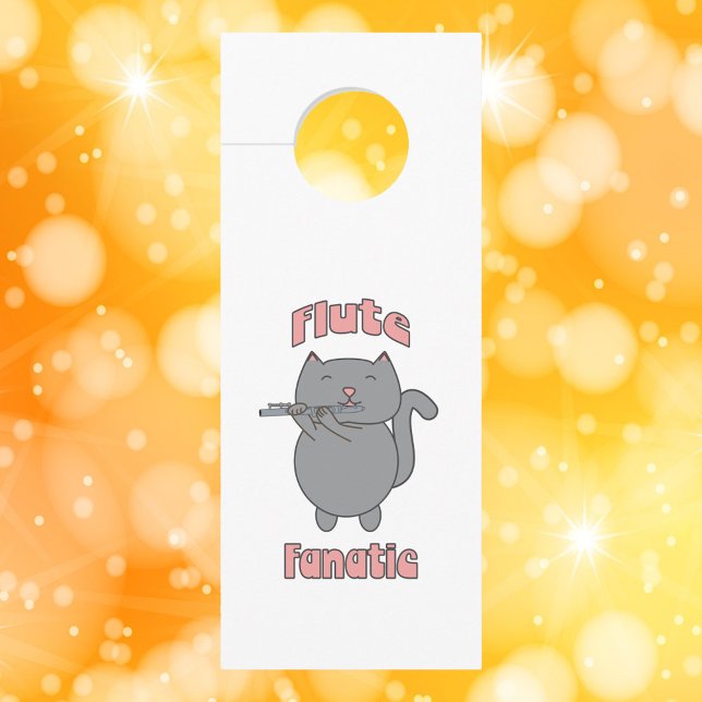 Aviso De Porta Flute Fanatic Pink Gray Cat (A door hanger with a gray flute playing cat and the text Flute Fanatic.)