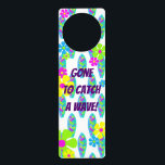 Aviso De Porta Surfer Flower Girl Room Decor Door Hanger<br><div class="desc">Coloque um sorriso no rosto dela com este cabide de porta divertido. Faz um presente maravilhoso, personalize-o à medida que você escolhe, será um segredo para os próximos anos e uma maneira maravilhosa de adicionar a qualquer decoração de quarto. Procure outras ideias divertidas em toda parte da coleção Summer Lovin....</div>