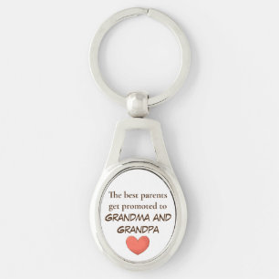 Avós recebem chaveiros promovidos