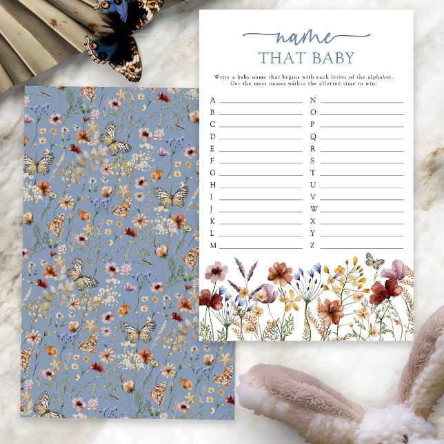 Azul Boho Nomeie Esse Bebê Jogo (Dusty Blue Boho Floral Name That Baby Game Card with Butterfly by Painted Paperie
)