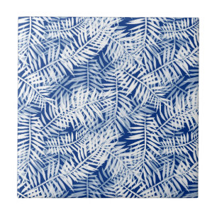 Azul com padrão tropical branco
