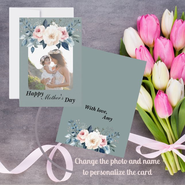 Azul Elegante e azul esbranquiçado Plano de fundo  (Surprise your mom with this elegant floral Mother's Day card!)