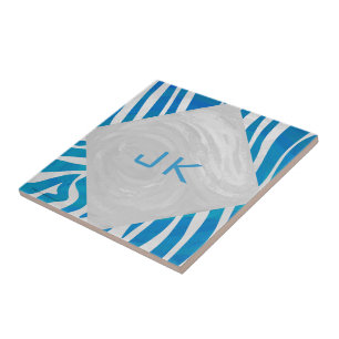 Azul Zebra e Branco com Monograma