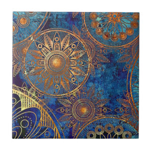 Azulejo azul bonito com o ouro metálico geométri