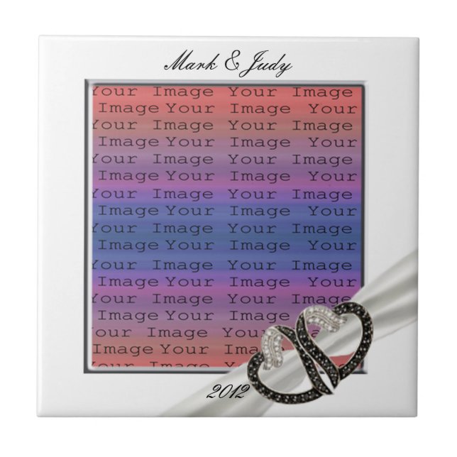 Azulejo cerâmico de corações em preto e branco (Frente)