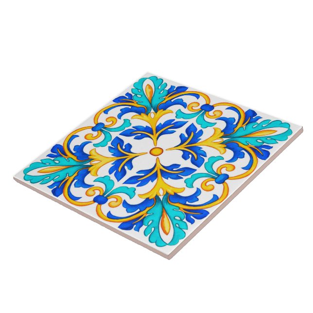 Azulejo cerâmico de estilo floral mediterrânico. (Lateral)