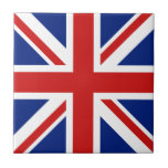 AZULEJO Cerâmico de Sinalizador do Reino Unido<br><div class="desc">Este design consiste na bandeira britânica remodelada de forma inteligente para ajustado da superfície do azulejo quadrado. Um artigo decorativo e útil que daria um presente perfeito para aqueles que gostam de se lembrar do Reino Unido.</div>