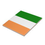 Azulejo de bandeira irlandês<br><div class="desc">Esta design apresenta uma bandeira irlandesa. Pode ser utilizado para muitos projetos,  como uma "backsplash" para um bar irlandês ou uma decoração feita à mão. Mostre seu orgulho com este azulejo.</div>