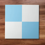 Azulejo de cerâmica com Verificação Branca de Azul<br><div class="desc">Esse azulejo cerâmico minimalista apresenta um padrão moderno de controle em azul e branco bebê.</div>