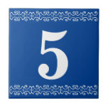 Azulejo do número da casa vitoriana<br><div class="desc">Azulejo do número da casa vitoriana - branco em azul com borda de uma impressora.  Números de casa,  números de quarto,  placas.  Também pode ser mudado para azulejos de letras.</div>
