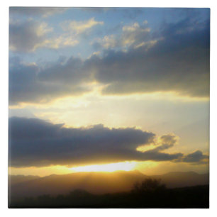 Azulejo do por do sol do céu azul