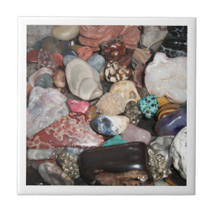 Azulejo lustrado da pilha da rocha