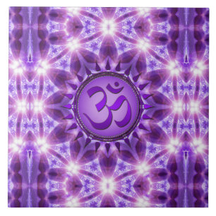 Azulejo roxo da mandala do OM da energia da