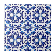 Azulejo tradicional de cerâmica portuguesa azul e