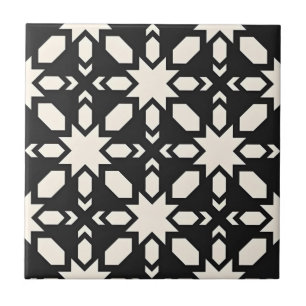 azulejos em forma de estrelas em preto e branco