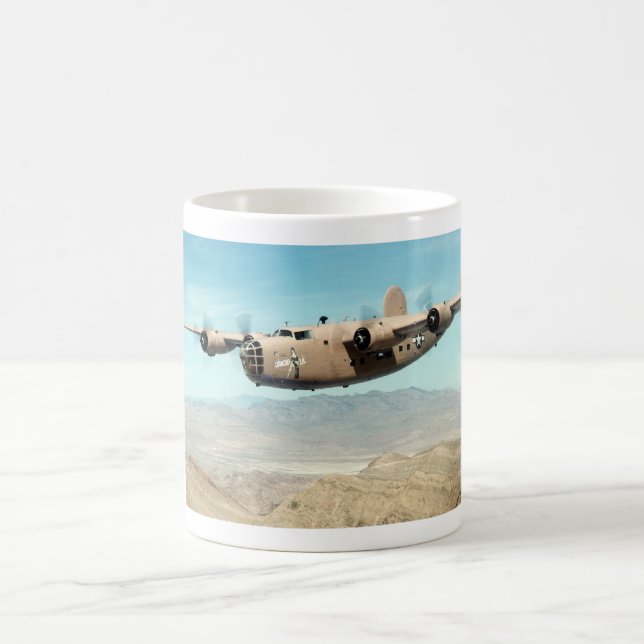 B-24 caneca do libertador 3 (Centro)