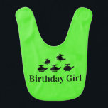 Babador Helicopter Birthday Girl<br><div class="desc">Camisa de honra para a garota de aniversário do helicóptero. Vai com uma coleção inteira de acessórios coordenadores para a primeira festa de aniversário do Pequeno Piloto. Helicópteros verdes adoráveis para trazer um toque de reluz para uma festa de aniversário temática de aviação para seu pequeno piloto. Adicione convites, obrigado...</div>