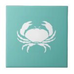 Backsplash da Cozinha do Caranguejo Náutico<br><div class="desc">Desligue a decoração náutica da sua cozinha com estes azulejos de cerâmica de Caranguejo Náutico.  Este simples design moderno tem um fundo teal personalizável e caranguejo branco.  Altere a sua escolha de cor clicando em personalizar a opção modelo.</div>