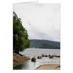 Baixo tráfego em Krabi. Cartão Tailândia