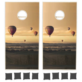 Balões de ar quente no céu Ouro