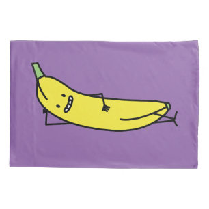 Banana que é de sorriso, estabelecendo e relaxand