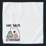 Bandana Extraordinário de tecnologia Vet<br><div class="desc">Este divertido profissional de Veterinária Technician bandana design apresenta um feliz cão de desenho animado, gato e pássaro com texto, Veterinarian Extraordinaire. Você trabalhou duro para se tornar um trabalhador de assistência animal e você é bom nisso, então deixe o mundo saber! Excelente de presente para o Vet Tech favorito...</div>