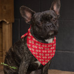 Bandana Glitter Dourado e bonito pinta Pet Vermelho<br><div class="desc">Esta bengala adorável para animais de estimação apresenta um padrão de impressão de pata de brilho dourado em um fundo vermelho. Faz um excelente presente de Natal ou Feriado para o seu animal de estimação!</div>