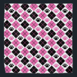 Bandana Padrão de Impressão da Pata de Estilo Rosa e Preto<br><div class="desc">Apresentando nosso design de argyle preto, rosa e branco na moda, com gravuras bonitas, a combinação perfeita de sofisticação e encanto inspirado em animais. Esta design de revelação combina o padrão clássico de argyle com as impressões de pata lúdicas, criando um aspecto único e elegante. O padrão argyle exumenta uma...</div>