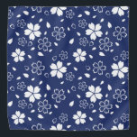 Bandana Padrão Sakura Azul<br><div class="desc">A tradicional cereja branca Sakura japonesa floresce em azul.</div>