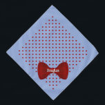 Bandana Pet Personalizado de Nome de Pet Personalizado de<br><div class="desc">Azul de Oxford,  pontilhado de corações vermelhos,  e terminado com uma gravata de arco correspondente...  personalizada com o nome do seu animal de estimação. A cor de fundo e o estilo,  o tamanho e a cor do texto podem ser alterados,  usando o menu de edição.</div>
