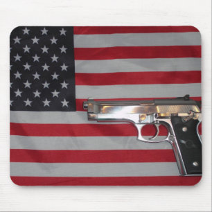 Bandeira americana e arma Mousepad