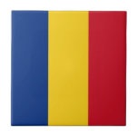 Bandeira da Romênia<br><div class="desc">A bandeira romena é uma tribanda vertical. As cores usadas na bandeira são azul, vermelho, amarelo. A proporção da bandeira romena é de 2:3. A bandeira da Romênia foi adotada em 1989. O primeiro uso do atual design de bandeira foi em 1867. A última mudança para a atual design da...</div>